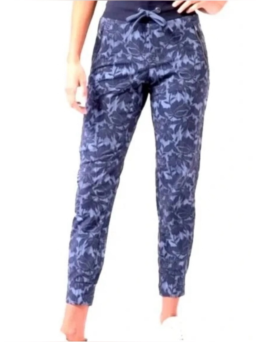 Athleta Trekkie North Jacquard Jogger in Ethereal Bloom Cottage Blue